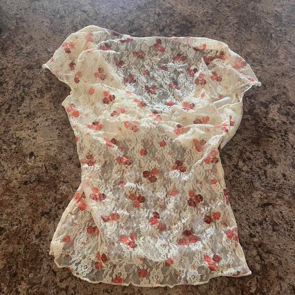 Kimchi Blue Madison Semisheer Lace Blouse - S - Picture 8 of 8